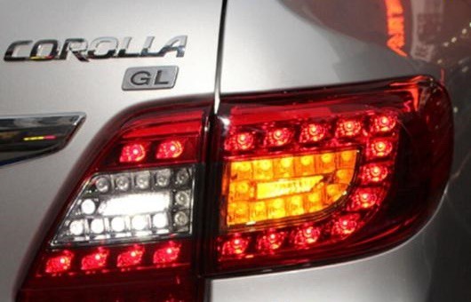 適用: トヨタ カローラ テールライト 2011-2013 アルティス LED テール ランプ リア DRL + ブレーキ パーク シグナル ライト レッド AL-H