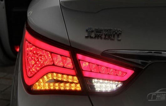 適用: ヒュンダイ/現代/HYUNDAI ソナタ8 テール ライト 2014-2015 ソナタ LED リア ランプ DRL + ブレーキ パーク シグナル レッド AL-HH