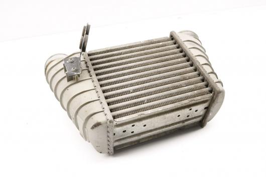 インタークーラー 適用: 1999- 2005 00 01 02 03 04 アウディ/AUDI TT