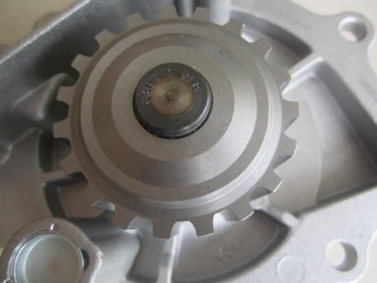 LR011694 2.2L ターボ ディーゼル オート ウォーター ポンプ 適用: レンジローバー イヴォーク LR フリーランダー 2 ウォーター ポンプ アスピレーター AL-MM-8915 AL｜詳細画像