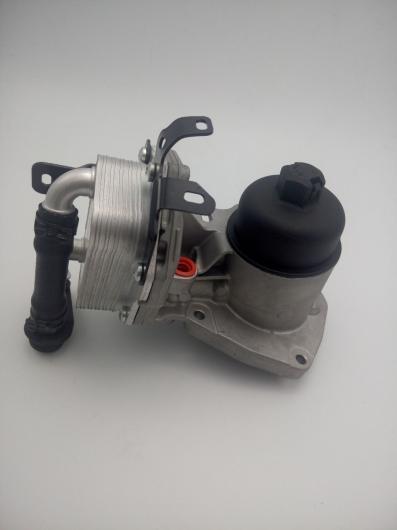 LR006653 LR004287 2.2L ディーゼル オイル クーラー 適用: LR フリーランダー 2 2006- イヴォーク 2012- オイル クーラー スペア エンジン パーツ AL-MM-9378 AL