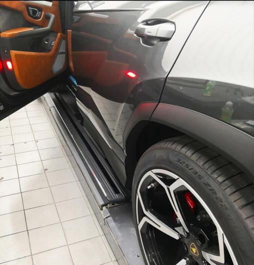 電動 モーター ペダル ランニング ボード サイド ステップ バー 適用: ランボルギーニ/LAMBORGHINI URUS 2018 2019 2020 2021 2022 AL-OO-3130 AL