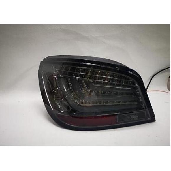 適用: BMW E60 テールライト 2004-2010 E60 LED テール ランプ+ウインカー+ブレーキ+リバース LED ライト 2004-2006・2007-2010 タイプB AL-OO-8512 ALの通販は 322,700円