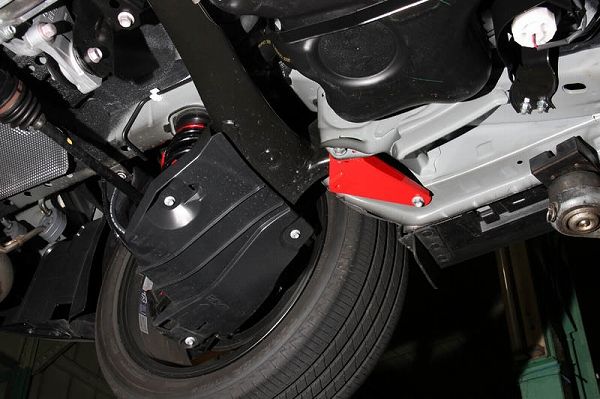 オートエクゼ/AutoExe トーションビームスティフナー リア