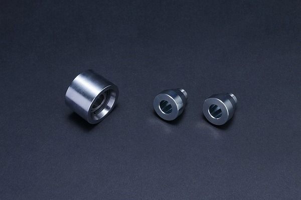 D-MAX D1 SPEC リアナックルロアアーム用ピロ＆カラーセット トヨタ マークII/チェイサー/クレスタ GX90/JZX90/GX100/JZX100/JZX110 入数：1セット(片側) DMPIJZXRNL1
