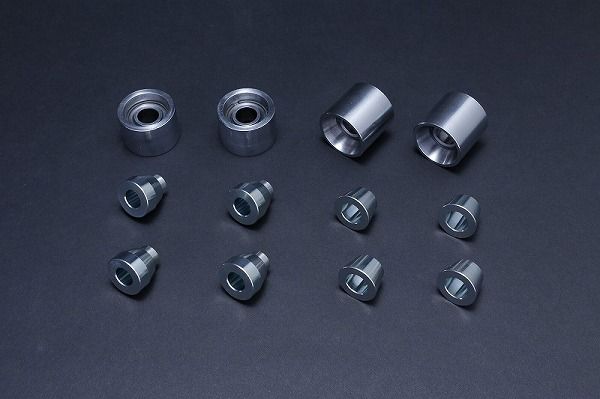 D-MAX D1 SPEC リアナックル用ピロ＆カラーセット トヨタ マークII/チェイサー/クレスタ GX90/JZX90/GX100/JZX100 入数：1台分 DMPIJZXRNSET
