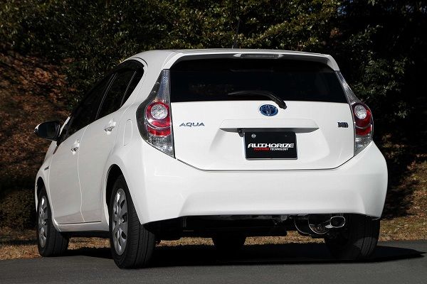 フジツボ(FUJITSUBO) A-E マフラー トヨタ アクア DAA-NHP10 1NZ-FXE 1.5 2WD 1500cc 2011年12月〜2012年08月 450-21063_4