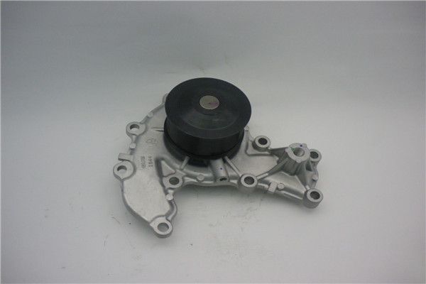 GMB ウォーターポンプ いすゞ ビークロス UGS25DW 6VD1 3200cc 1997年03月〜1999年02月 GWIS-44A