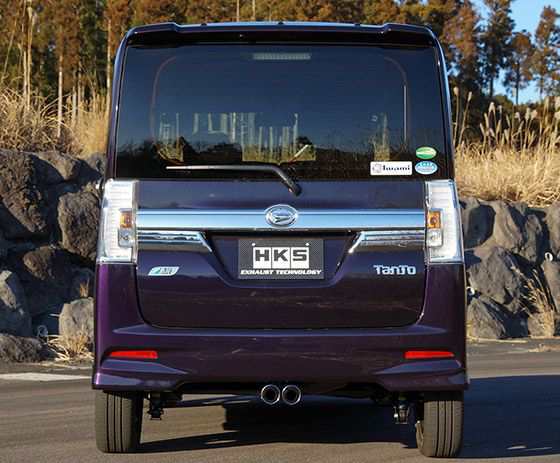 タントカスタムLA600sマフラー