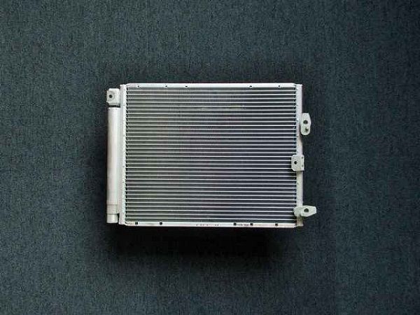 国内優良メーカー コンデンサー 日産 アトラス 参考純正品番：27650-89TC8