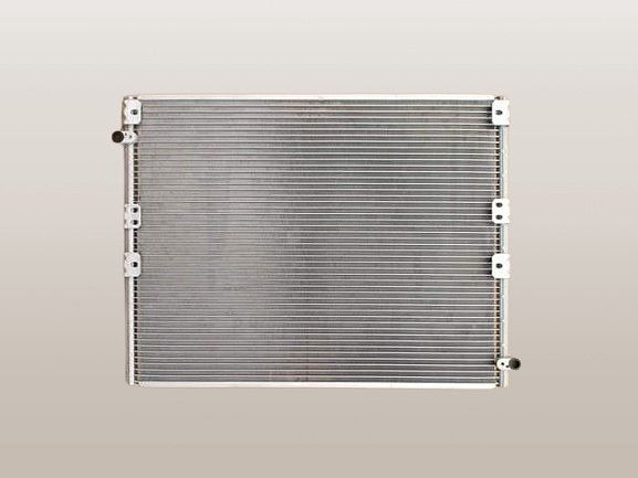 国内優良メーカー コンデンサー トヨタ ハイラックスサーフ 参考純正