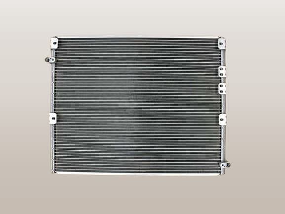 国内優良メーカー コンデンサー トヨタ ランドクルーザープラド 参考純正品番：88461-60020