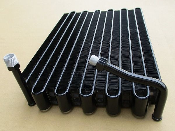 国内優良メーカー コンデンサー トヨタ ハイエース コアのみ 参考純正品番：88460-95A17_2