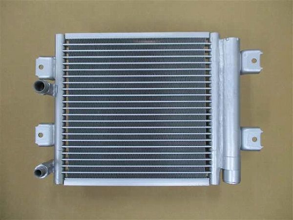 国内優良メーカー リビルトコンデンサー ダイハツ ハイゼット ステー4箇所タイプ 参考純正品番：88460-97528-000_1