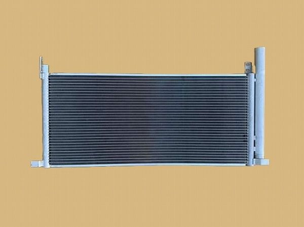 国内優良メーカー コンデンサー トヨタ クラウン 参考純正品番：884A0-30020_1