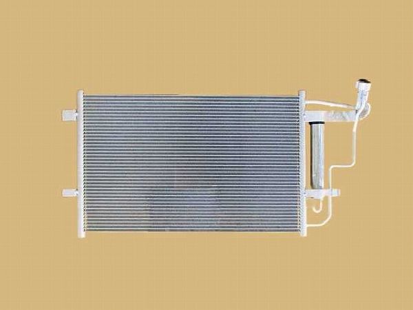 国内優良メーカー コンデンサー マツダ アクセラ レシーバー