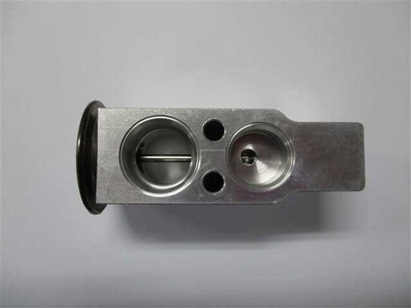 国内優良メーカー エキスパンションバルブ ダイハツ ムーヴラテ L550S