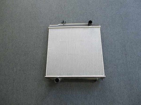 国内優良メーカー ラジエーター いすゞ フォワード 参考純正品番：1
