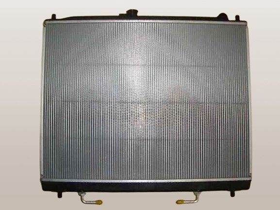 国内優良メーカー ラジエーター 三菱 パジェロ 参考純正品番：1350A155