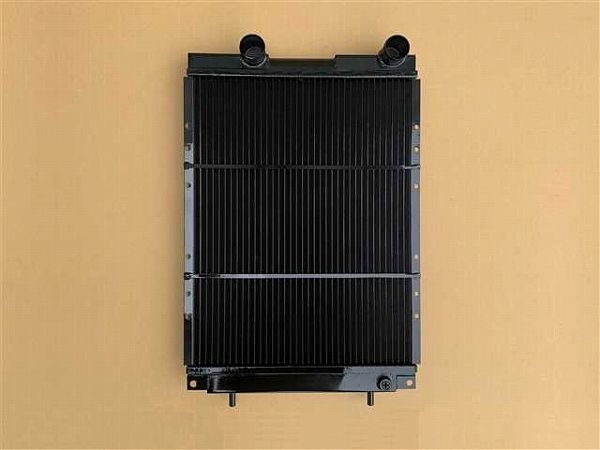 国内優良メーカー ラジエーター フェラーリ F348 強化品 参考純正品番：137617