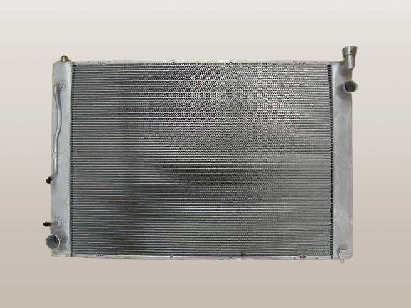 専用品です‼️ 国内優良メーカー ラジエーター トヨタ アルファード 参考純正