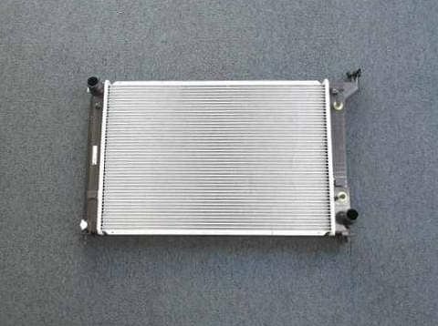 国内優良メーカー ラジエーター トヨタ ウィッシュ NZE14G 1ZZFE