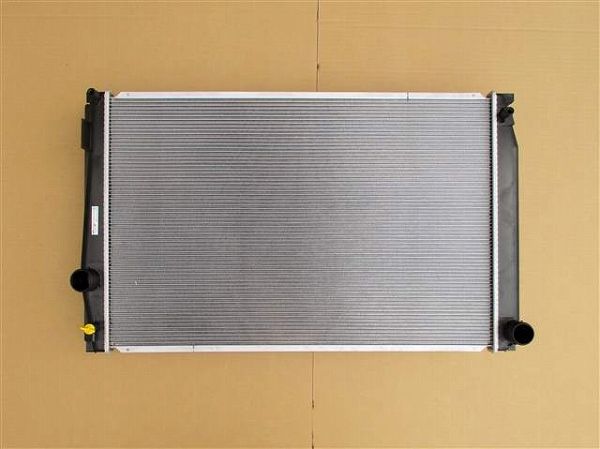 国内優良メーカー ラジエーター トヨタ アルファード 参考純正品番：16400-28712