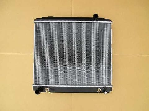 は様 国内優良メーカー ラジエーター ダイハツ デルタ BU212N 15BF AT 1995