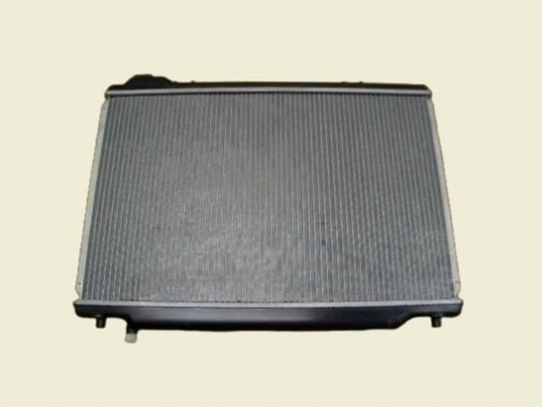 なお コーヨー製ラジエーター 16400-16560 スプリンターカリブ GF