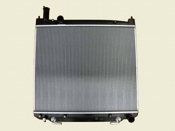国内優良メーカー ラジエーター トヨタ ツーリングハイエース