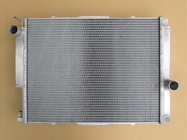 国内優良メーカー ラジエーター トヨタ ハイエース 強化品 MT車用 参考純正品番：16400-67150