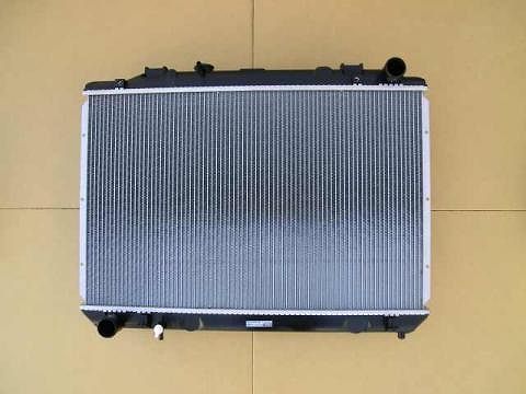 国内優良メーカー ラジエーター ダイハツ デルタバン/ワゴン 参考純正品番：16400-6A120
