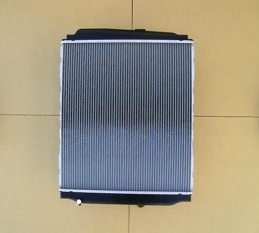 国内優良メーカー ラジエーター 日野 デュトロ パイプ外径φ8 参考純正