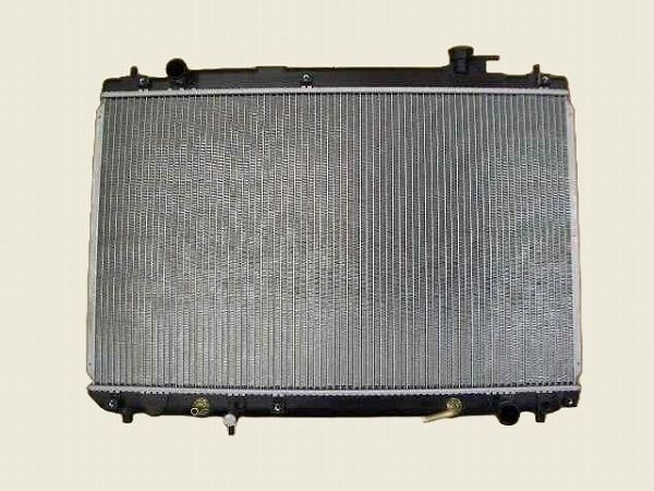 国内優良メーカー ラジエーター トヨタ ハリアー 参考純正品番：16400-7A550