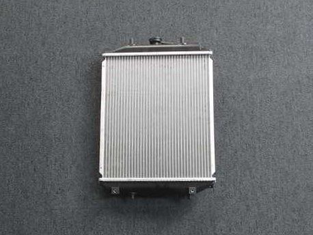 ラジエーター イスズ ギガマックス CYL51 6WF1 MT MT車用 参考純正品番：1-21410830 AP-RAD-0051 国内優良メーカー ラジエーター いすゞ ギガマックス CYL51 6WF1 MT