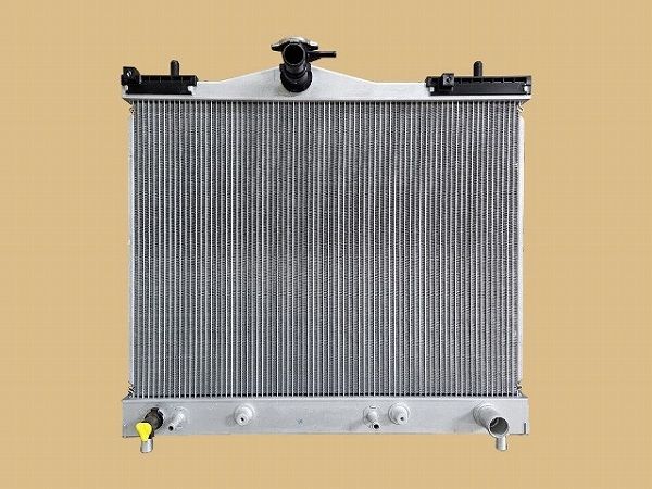 他サイトにて売切れました！ 国内優良メーカー ラジエーター ダイハツ ビーゴ J200G/J210G 3SZVE AT