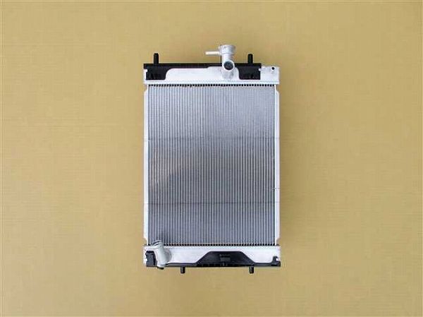 国内優良メーカー ラジエーター トヨタ ピクシスジョイ LA260A