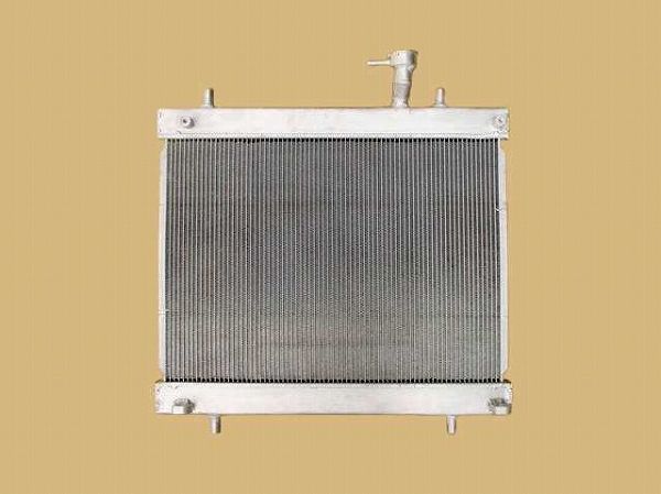 国内優良メーカー ラジエーター スズキ エブリイ 本体のみ 参考純正