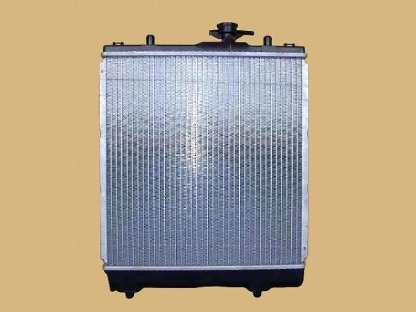 国内優良メーカー ラジエーター スズキ スイフト 参考純正品番:17700-80G00