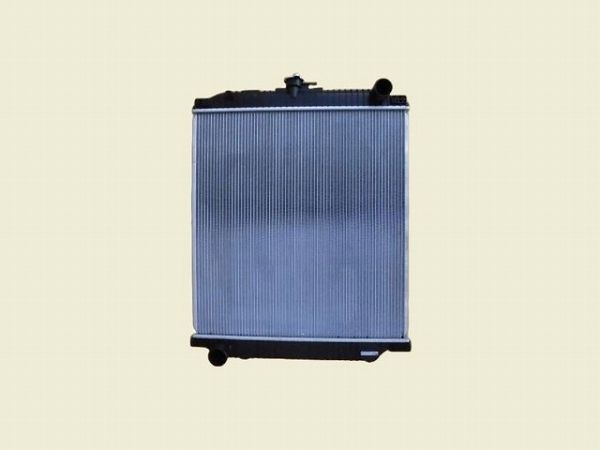 国内優良メーカー ラジエーター UDトラックス コンドル 参考純正品番：21400-31Z1A