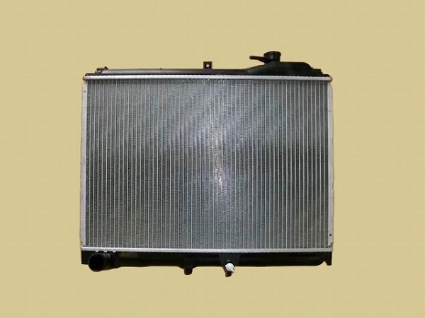 国内優良メーカー ラジエーター 三菱 デリカ 参考純正品番：MQ911543