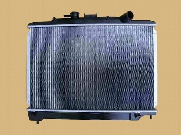 国内優良メーカー リビルトラジエーター 参考純正品番：1-21410-693-0 イスズ ギガ CYM50 6WA1 MT 国内優良メーカー リビルトラジエーター いすゞ フォワード 参考純正
