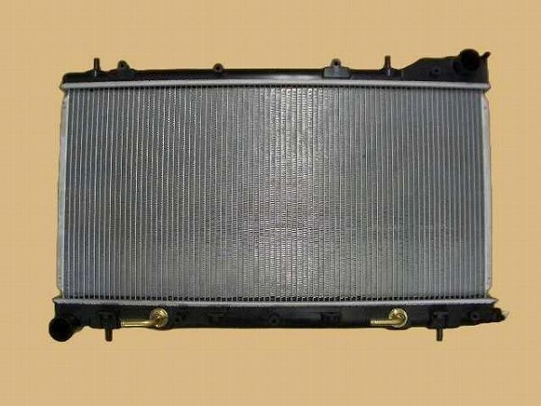 国内優良メーカー ラジエーター スバル フォレスター SF5 EJ20