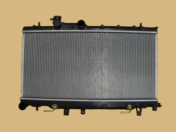 国内優良メーカー ラジエーター スバル インプレッサ 注水口あり 参考純正品番：45119FE010