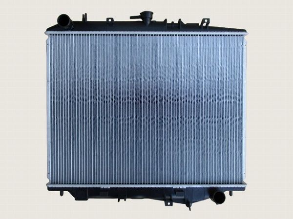 国内優良メーカー ラジエーター いすゞ ビッグホーン UBS69GW 4JG2 MT MT車用 参考純正品番：8-97036-935-0
