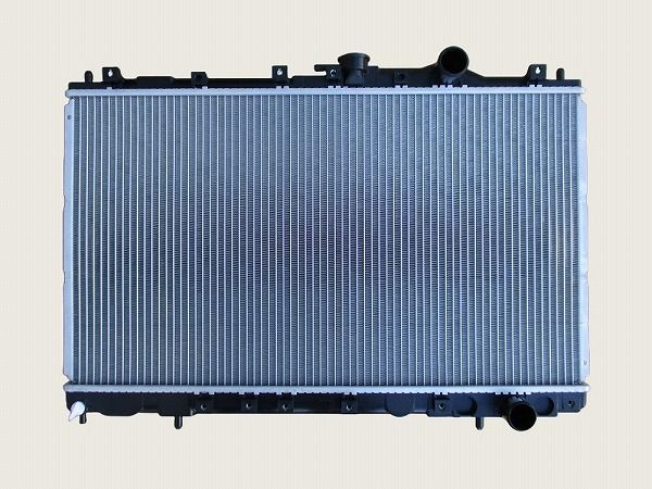 国内優良メーカー ラジエーター 三菱 RVR MT車用 参考純正品番：MB924248