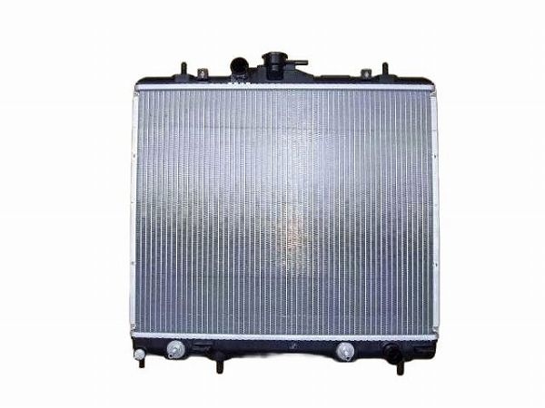 国内優良メーカー ラジエーター 三菱 パジェロミニ AT車用 参考純正品番：MR571352