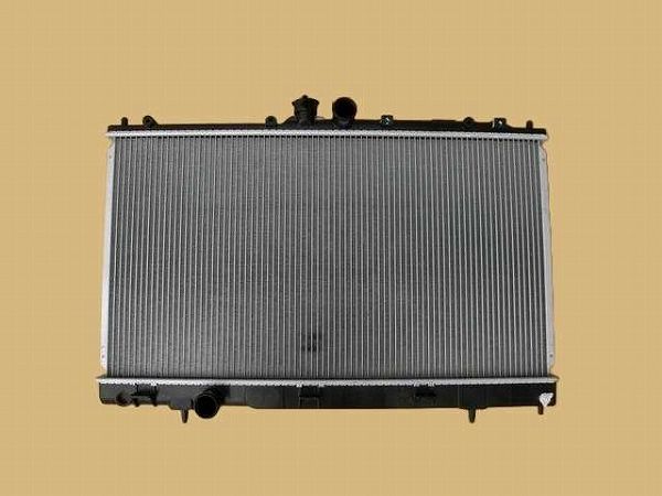国内優良メーカー ラジエーター 三菱 ランサー MT車用 参考純正品番：MR968856