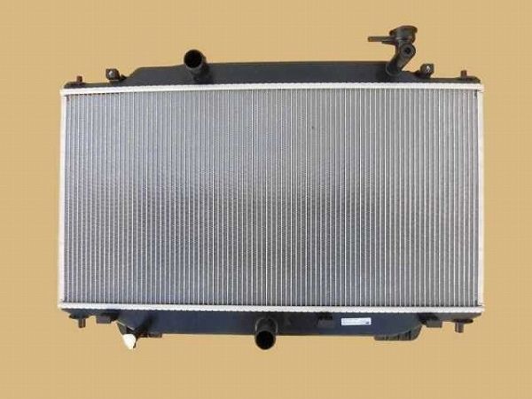 国内優良メーカー ラジエーター マツダ アクセラ 参考純正品番：PE20-15-200 47,850円