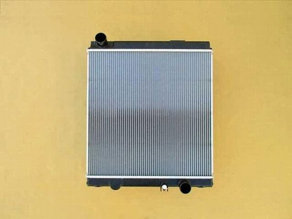 はひ 国内優良メーカー ラジエーター 三菱ふそう キャンター 参考純正